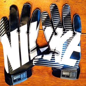 Nike football gloves size small
